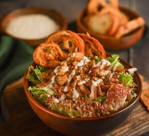 سلطة سيزر دجاج